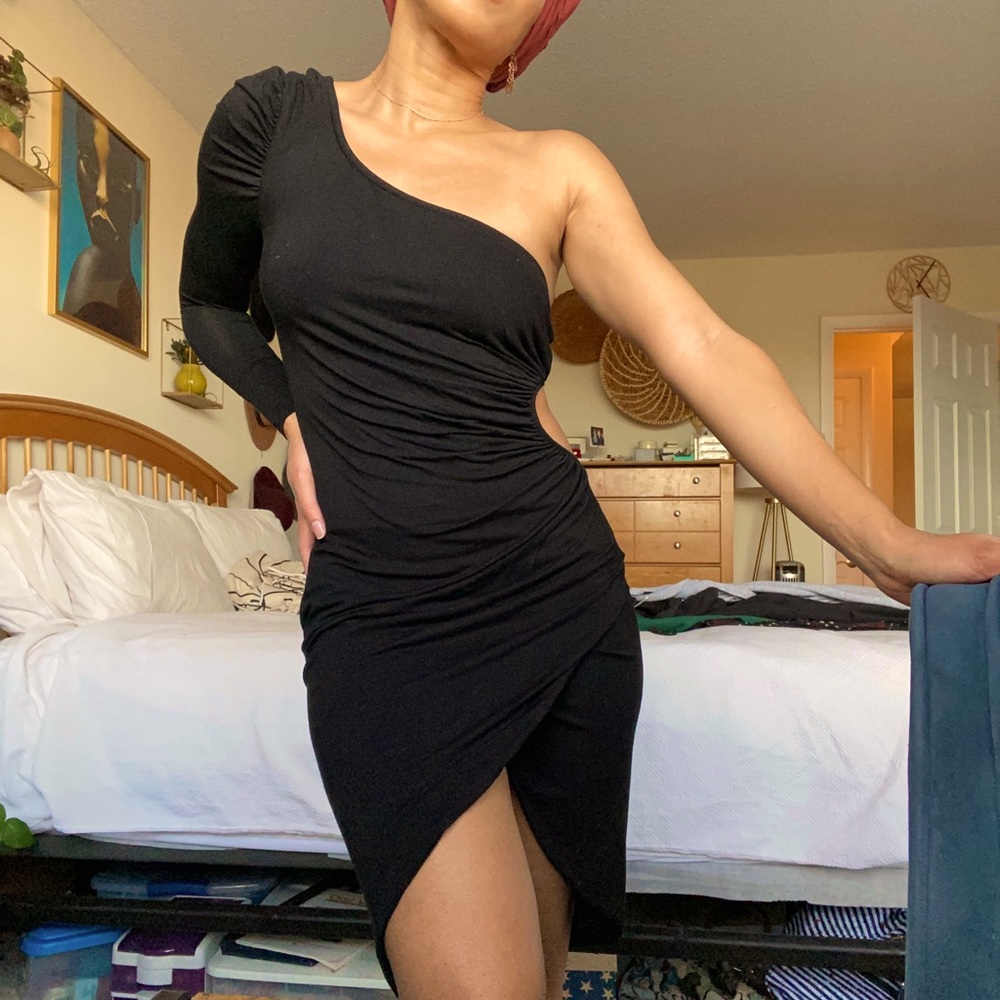 Black one shoulder cut out dress